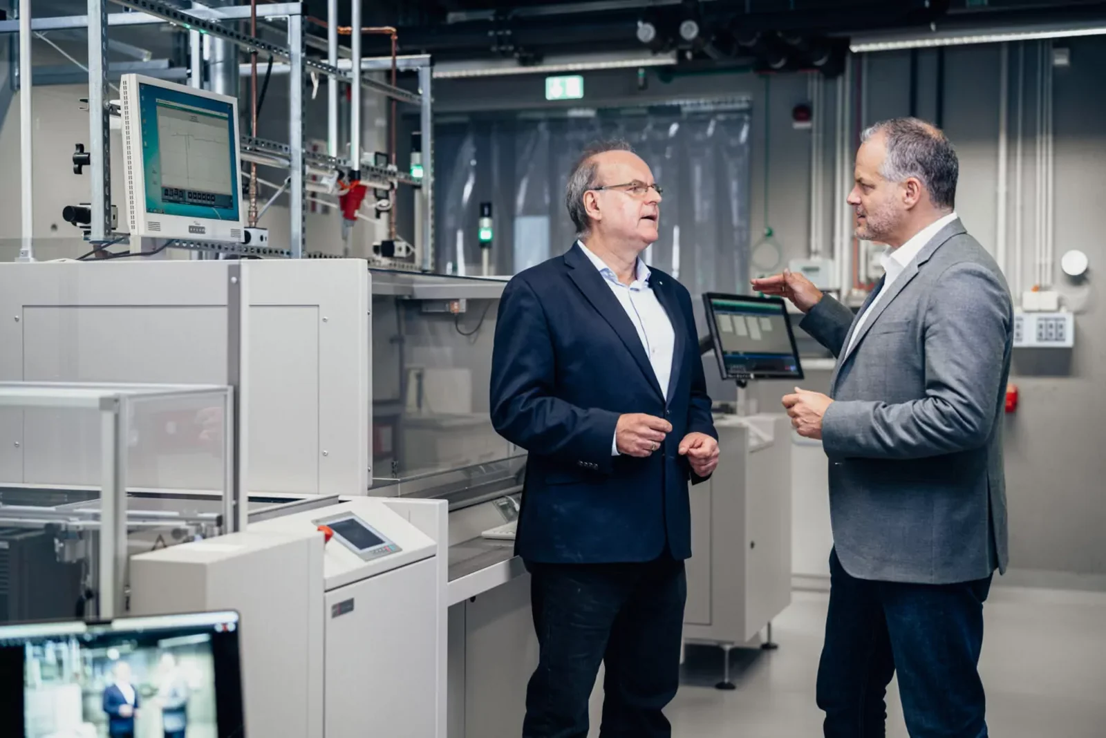 A conversation between Professor Alexander Michaelis and Dr. Werner Ponikwar